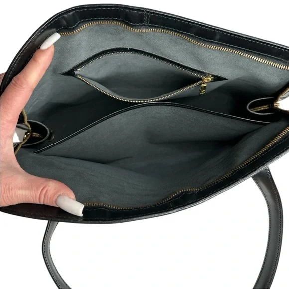 LOUIS VUITTON Epi Lussac Black Large Shoulder Bag - Picture 11 of 16